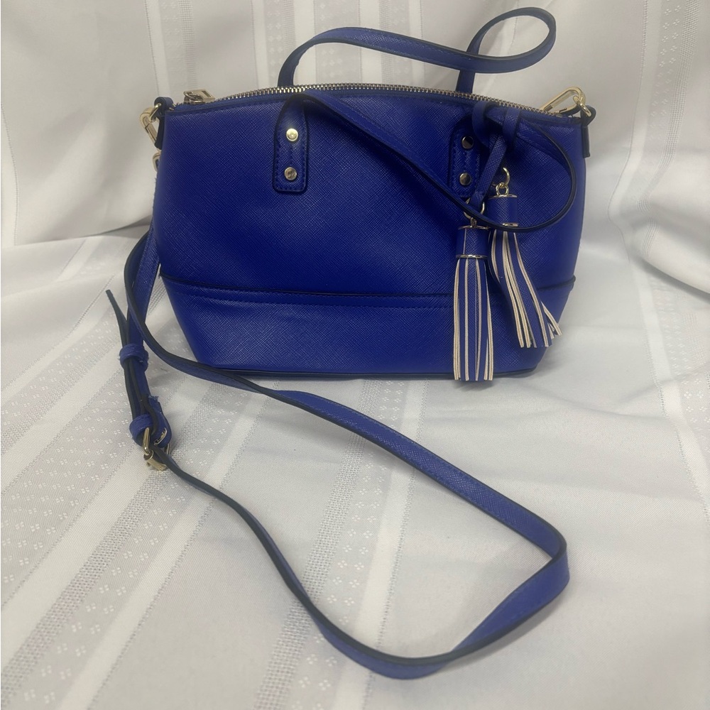 Elegant Blue Crossbody Bag